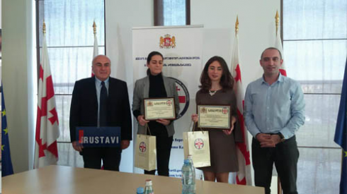 გუბერნატორის მოადგილემ ახალგაზრდები დააჯილდოვა