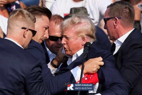 დონალდ ტრამპს მხარდამჭერებთან შეხვედრის დროს ესროლეს