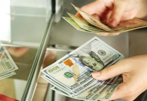 ლარი დოლართან მიმართებით გამყარდა