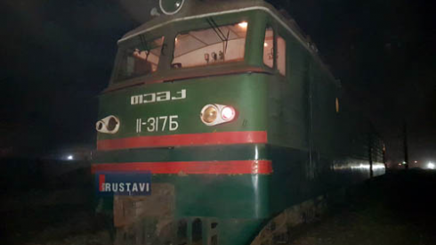 მატარებელი კაცს დაეჯახა [video]