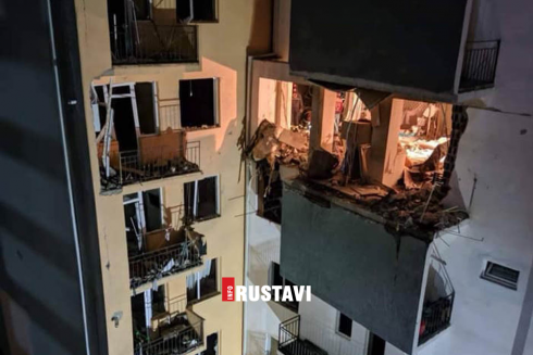 აფეთქების ადგილი, კორპუსის შიდა და გარე ფოტოები