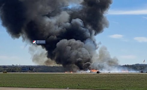 აშშ-ში ავიაშოუს დროს სამხედრო თვითმფრინავი ერთმანეთს შეეჯახა [video]