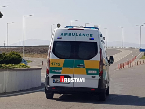 რუსთავში ანსაბლის 3 წევრს კოვიდ19 დაუდასტურდა