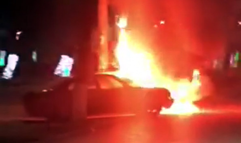 რუსთავში ავტომობილი დაიწვა