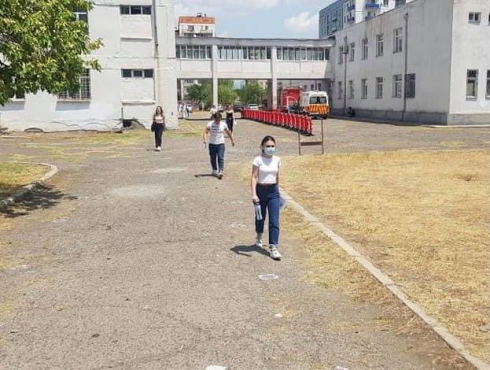 რუსთავის საგამოცდო ცენტრში აბიტურიენტს სიცხე დაუფიქსირდა