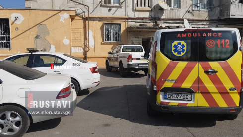 რუსთავში მამაკაცმა ცოლი სცემა [video]