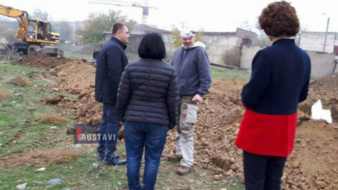 საერთო სასაფლაოდან ნეშტების ეკსგუმაციის სამუშაოები დაიწყო (ფოტო)