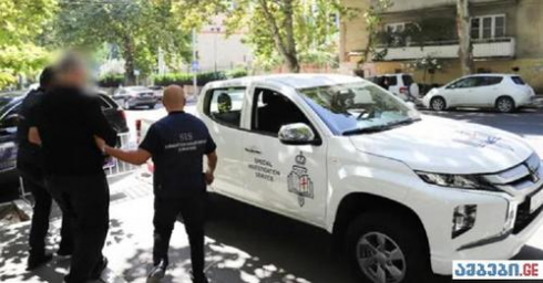 ძალადობა არასრულწლოვან შვილზე