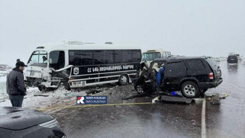 ფაშინიანის თანმხლები პოლიციის ავტობუსი ავარიაში მოჰყვა