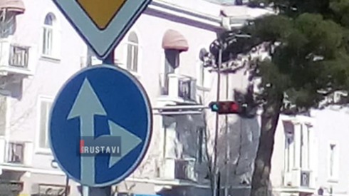 რა აბნევს რუსთაველ მძღოლებს [photo]