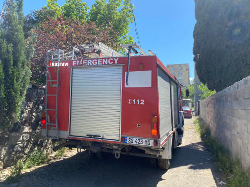 ხანძარი რუსთავში, ბაზრის მიმდებარედ [photo]