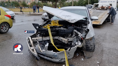 რუსთავში ერმანეთს ორი ავტომობილი შეეჯახა [video]