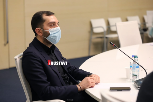 "კორონა მიდის ჩვენგან"