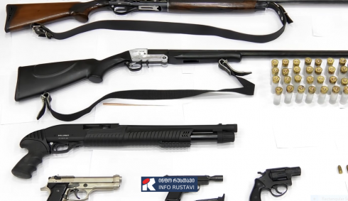 პოლიციამ 12 პირი დააკავა