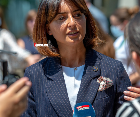 რუსთავის მერი "რუსთავის წყლის" წარმომადგენლებს შეხვდა
