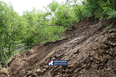 მეწყერმა 5 სახლი დაანგრია