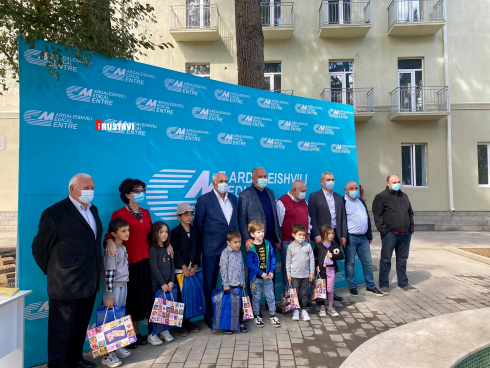 მარდალეიშვილის კლინიკა რუსთაველ ბავშვებს დაეხმარა [photo]