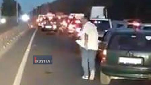 "თითქმის ორი კილომეტრი ფეხით ცდილობდა ჩვენთვის გზა გაეთავისუფლებინა" (ვიდეო)