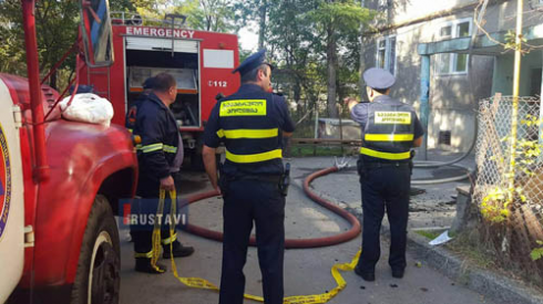 ხანძარი ფალიაშვილის ქუჩაზე (ვიდეო)