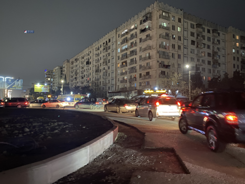 რუსთავის შემოსასვლელში საავტომობილო მოძრაობა შეზღუდულია