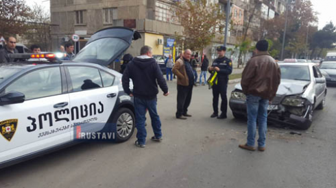 ერთმანეთს ტაქსები შეეჯახნენ