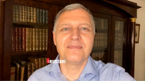 „ტრანსპორტში ჩუმად უნდა იყოთ“