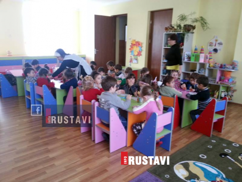 არდადეგები სკოლებსა და ბაღებში