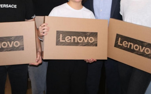 141 რუსთაველ მოსწავლეს კომპიუტერი გადაეცემა