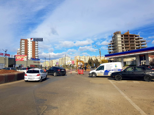 რუსთავში ცენტრალური გზის მონაკვეთი გადაკეტილია