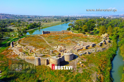 ახალი არქეოლოგიური აღმოჩენები რუსთავში [photo]