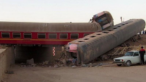 ირანში მატარებელი რელსებიდან გადავარდა, დაიღუპა 17 ადამიანი [video]