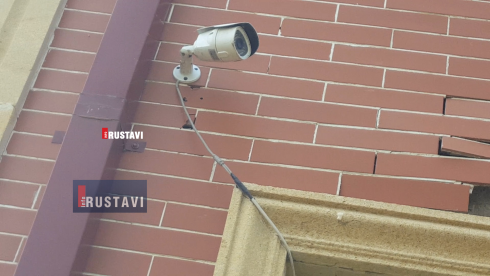 დირექტორმა მეცხრე კლასელი სცემა (video)