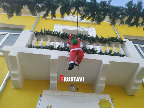 საახალწლო განწყობა ბაღებში [photo]