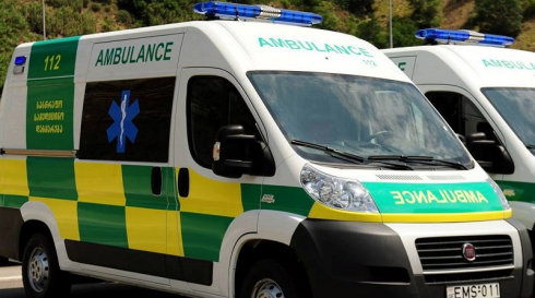 ავტომობილი ქვეითად მოსიარულე ქალს დაეჯახა