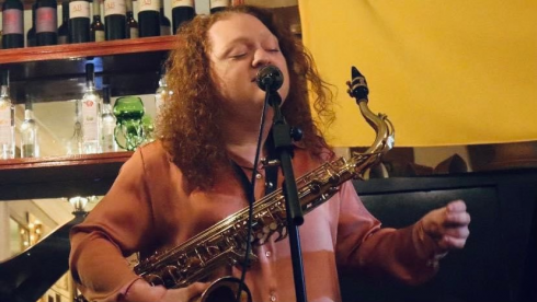 ვოკალის პედაგოგი, საქსაფონისტი, წარმატებული სტუდენტი და "თუთარჩელას" გამორჩეული სახე