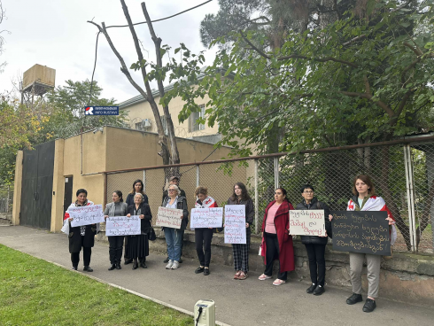 აქცია რუსთავის იზოლატორთან