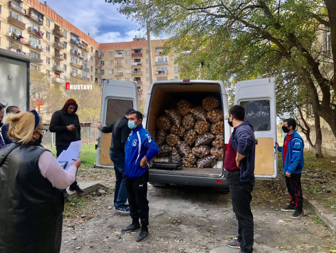 რუსთავის ბაღებში პროდუქტების გაცემა დაიწყო