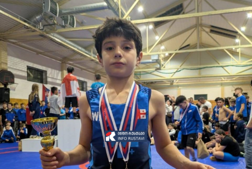 რუსთაველმა მოჭიდავემ საერთაშორისო ტურნირზე ოქროსა და ვერცხლის მედლები მოიპოვა