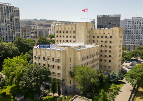 ახალგაზრდა გოგო ქმრის მკვლელობაში დამნაშავედ ცნეს