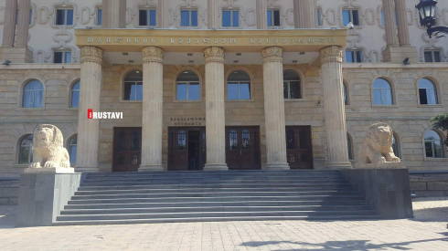 მამაკაცი ფსიქოლოგიურ ზეგავლენას ახდენდა არასრულწლოვანზე