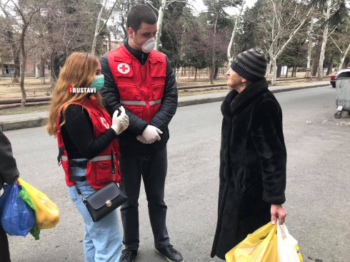 ვის დაეხმარებიან მოხალისეები