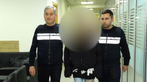 პოლიციამ დაჭრის საქმეზე 15 წლის მოზარდი დააკავა