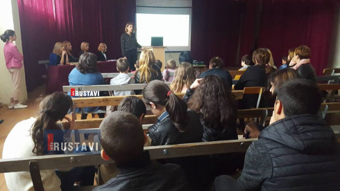 საკვირაო სკოლა რუსთავში (ვიდეო)