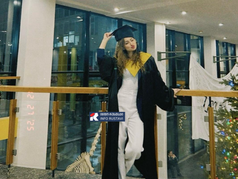 რუსთაველი გოგონა ბრიტანეთში გააგრძელებს სწავლას