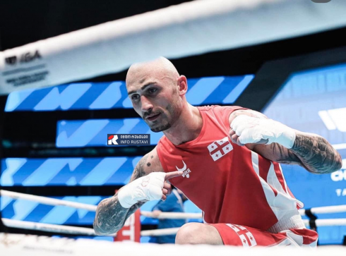 რუსთაველმა ლაშა გურულმა რუსი მეტოქე დაამარცხა